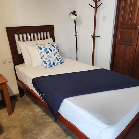 Zee Golf Affordable Luxury Hotel Galle Exterior photo