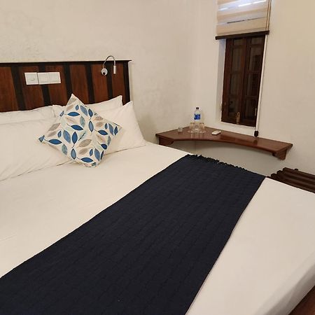 Zee Golf Affordable Luxury Hotel Galle Exterior photo