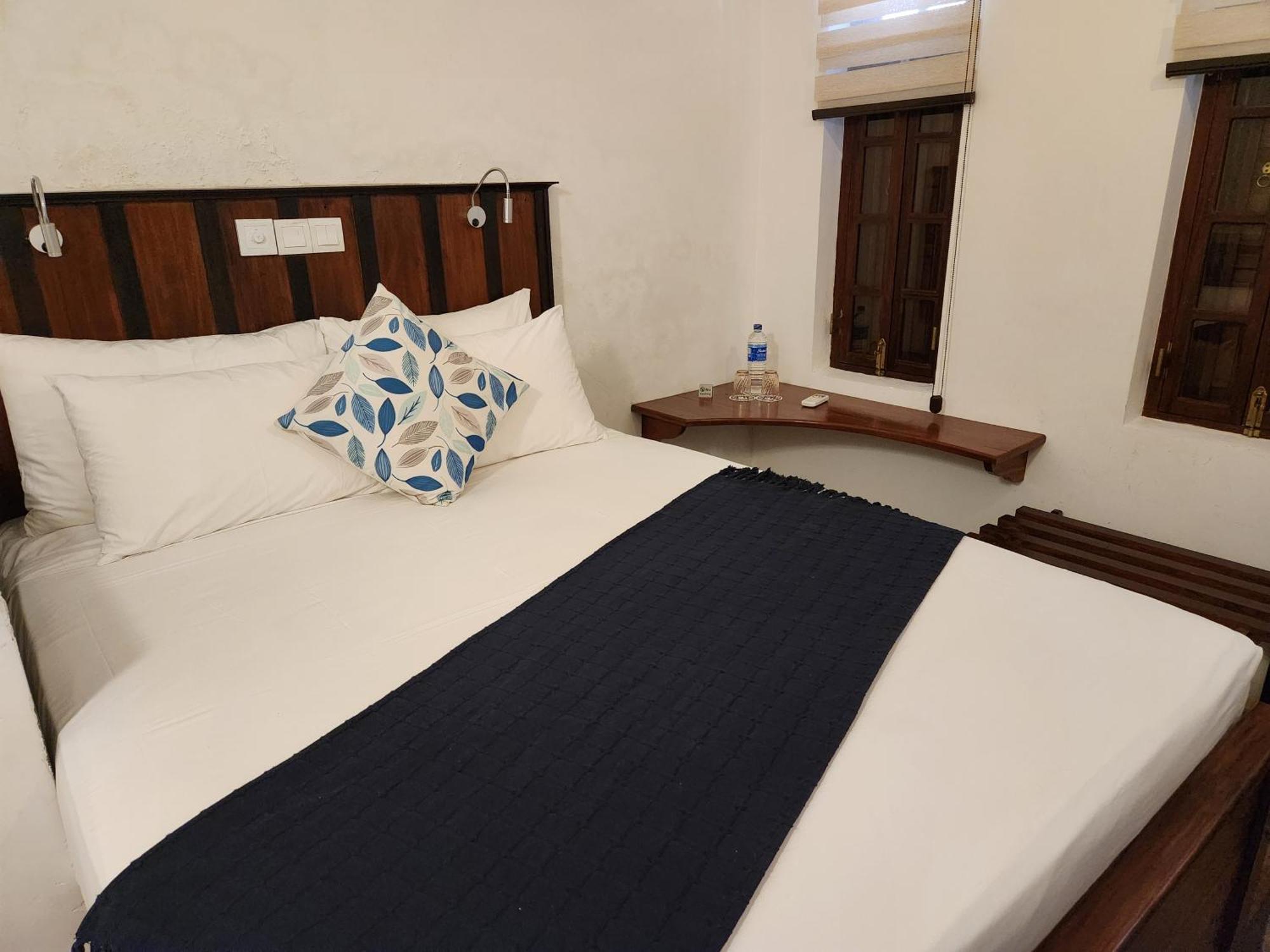 Zee Golf Affordable Luxury Hotel Galle Exterior photo