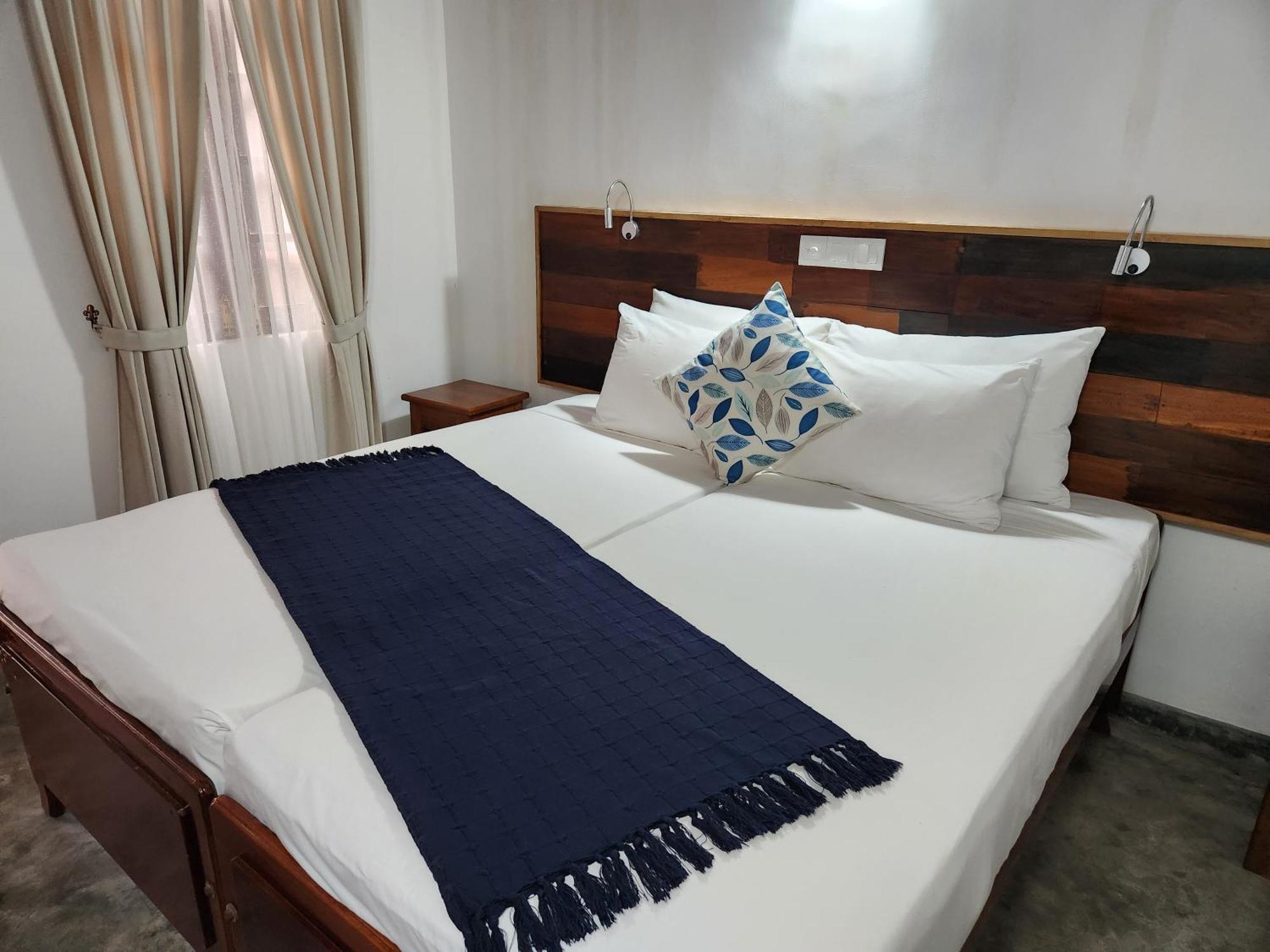 Zee Golf Affordable Luxury Hotel Galle Exterior photo